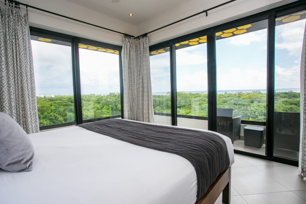 Honey Bee Playa. Estudio image 3