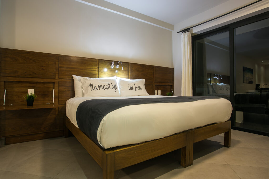 Honey Bee Playa. Estudio image 4