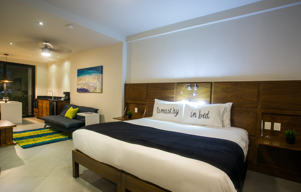 Honey Bee Playa. Estudio image 5